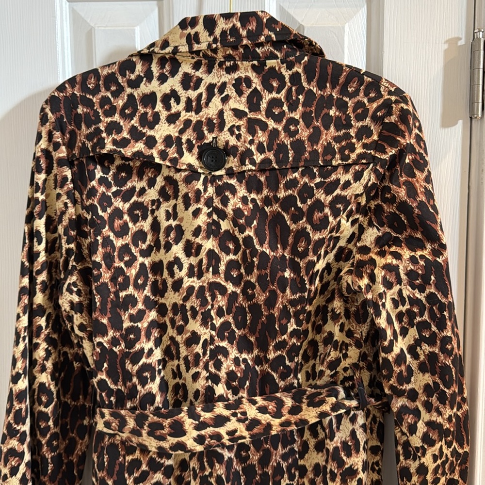 Vertigo Paris Vintage Leopard Print Double-Breasted Belted Coat - Picture 7 of 10